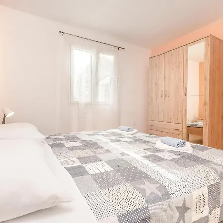 House Rajka I بيت للعطل فوديس