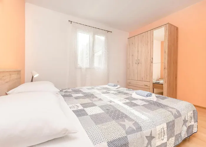 House Rajka I Casa vacanze Vodice